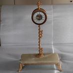fraai, antiek klokje op voet marmer, Ophalen