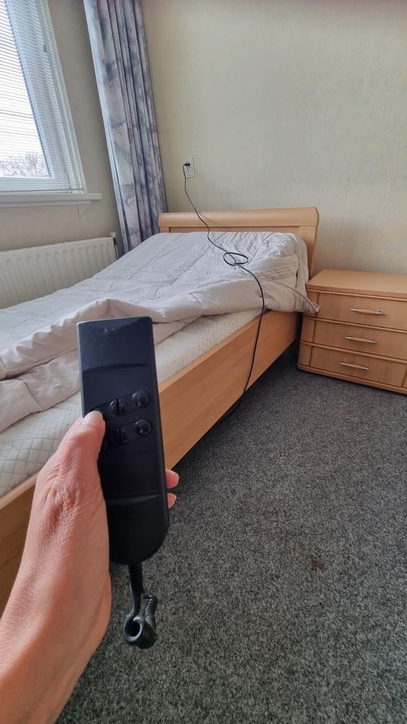 Electrisch 1 persoonsbed, Ophalen, Eenpersoons