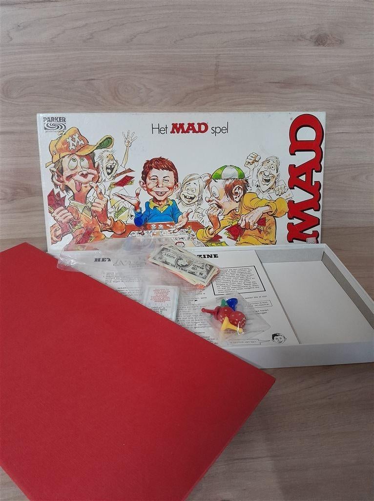 Het mad Spel - parker - s5063, Hobby en Vrije tijd, Gezelschapsspellen | Bordspellen, Ophalen of Verzenden, Zo goed als nieuw