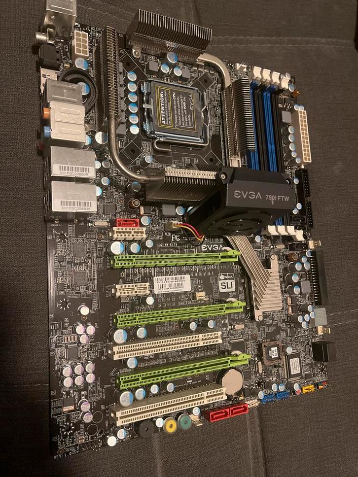 EVGA nForce 790i SLI FTW Moederbord - Socket 775, Computers en Software, Moederborden, Gebruikt, Overige typen, DDR3, Ophalen