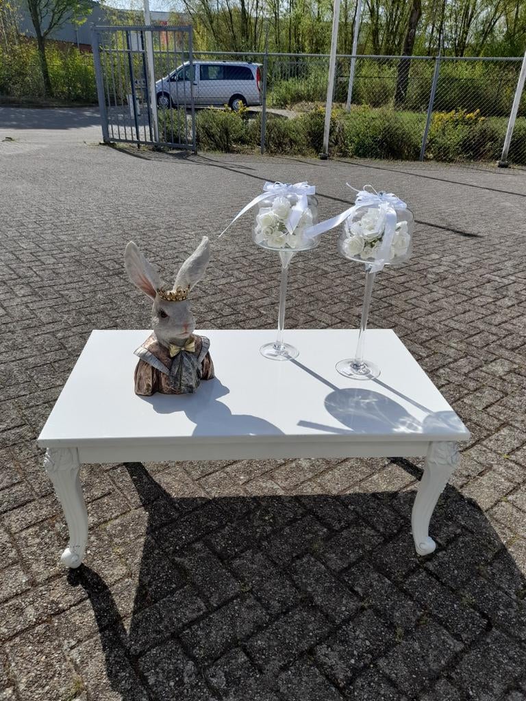 LEUKE BROCANTE SALON TAFEL.

Deze is 65.00 euro, Kunststof, 50 tot 100 cm, Minder dan 50 cm, Rechthoekig
