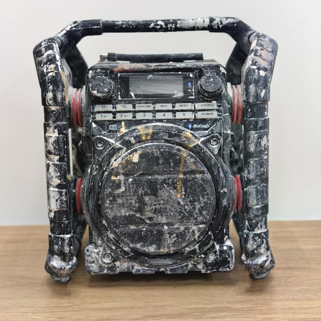 Perfectpro TP3 Bouwradio DAB+ Bluetooth In Goede Staat, Flex Ltd., Zo goed als nieuw, https://flex.com/contact-us, Nobelstraat 10, 5807 GA Oostrum LB, Limburg, Nederland
