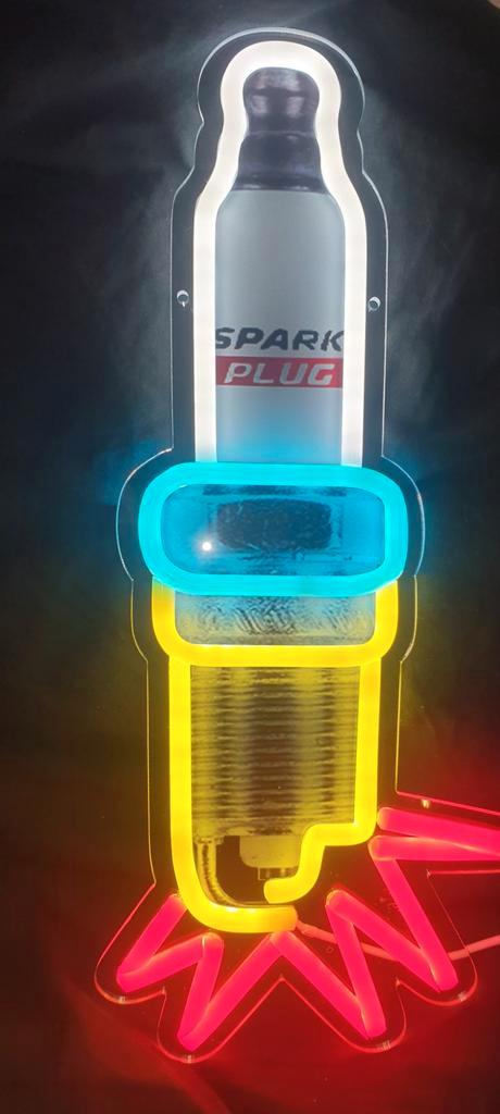 Spark Plug Wall Art Neonbord - USB-gevoed., Verzamelen, Automaten | Jukeboxen, Nieuw, Overige merken, Ophalen of Verzenden