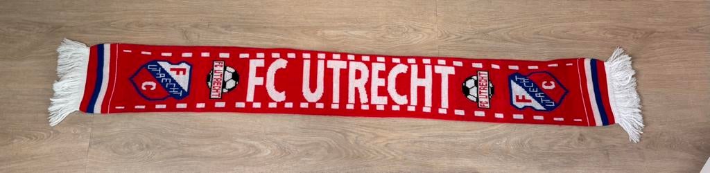 FC Utrecht sjaal, Ophalen of Verzenden, F.C. Utrecht, Vaantje of Sjaal
