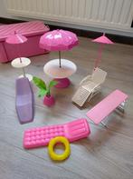 Barbie strandstoelen tafels en parasollen, Ophalen of Verzenden, Gebruikt, Pop