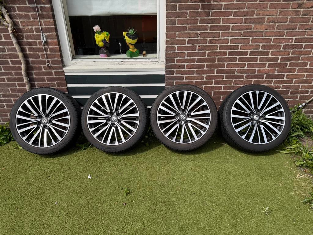 VW T5 - Velgen 20" - All Season banden - verlagingset, Auto-onderdelen, Banden en Velgen, Ophalen, 255 mm, Banden en Velgen, All Season