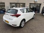 Toyota Auris 1.8 Hybrid Asp. Navi Camera Clima NAP, Automaat, 28 km/l, Gebruikt, Euro 6