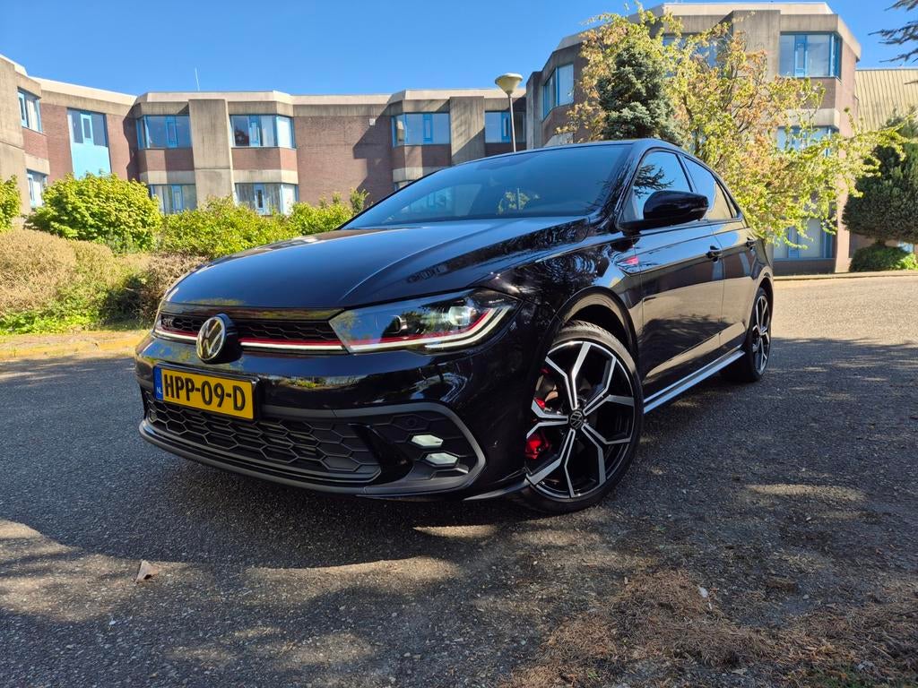 Volkswagen Polo GTI ABT 245PK Pano/Keyless/IQ/ACC/Beats, Auto's, 1272 kg, 4 cilinders, 1984 cc, Zwart