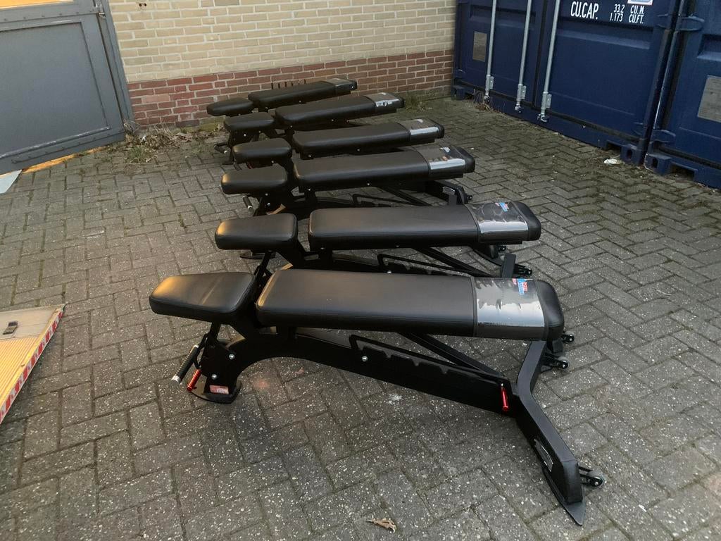 Verstelbare banken, Ophalen, Zo goed als nieuw