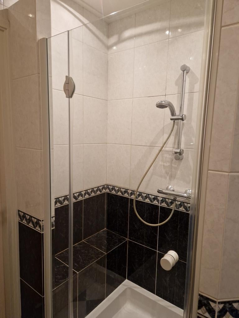 Complete douchecabine met glazen deuren en doucheset, Doe-het-zelf en Verbouw, Sanitair, Ophalen, Douche