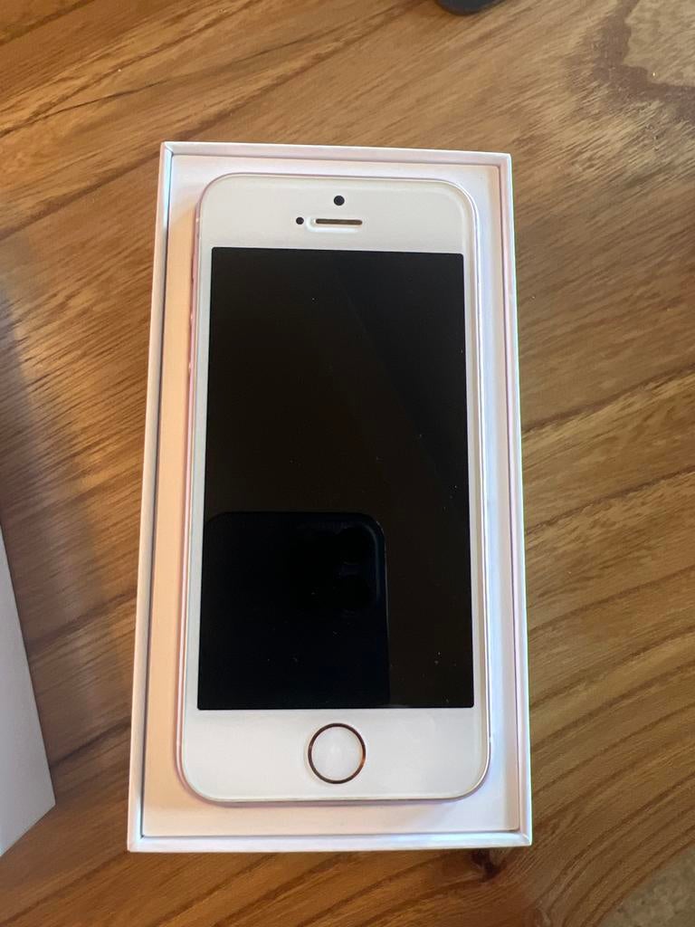 iPhone SE (2016) - Roségoud - Inclusief Oortjes, Gebruikt, Ophalen of Verzenden, Zonder abonnement, IPhone SE (2016)