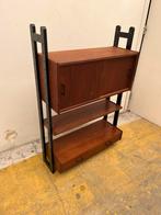 Wandkast Simpla Lux teak fineer kunststof handvat jaren 60, Ophalen of Verzenden, Huis en Inrichting