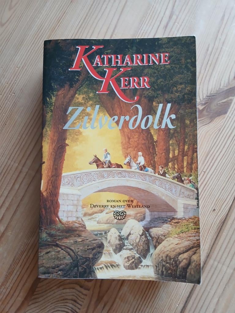 Zilverdolk - Katharine Kerr (Fantasy Roman), Boeken, Gelezen, Katharine Kerr, Ophalen of Verzenden, Nederland
