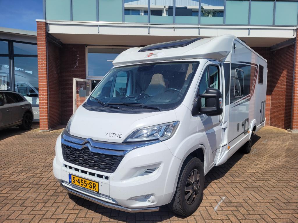 Bürstner Nexxo Van 700 Qeunsbed, Caravans en Kamperen, Standaard zit, Ringverwarming, Tot en met 2, Bedrijf