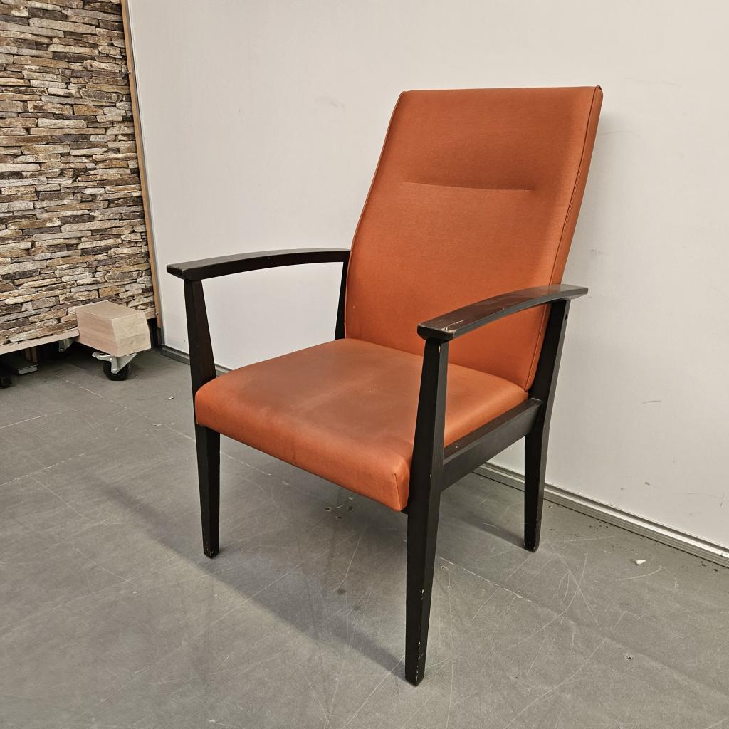 Kusch en Co zorgstoel / fauteuil - oranje silverguard stof, Huis en Inrichting, Niet ingevuld, Gebruikt, Niet ingevuld, Niet ingevuld