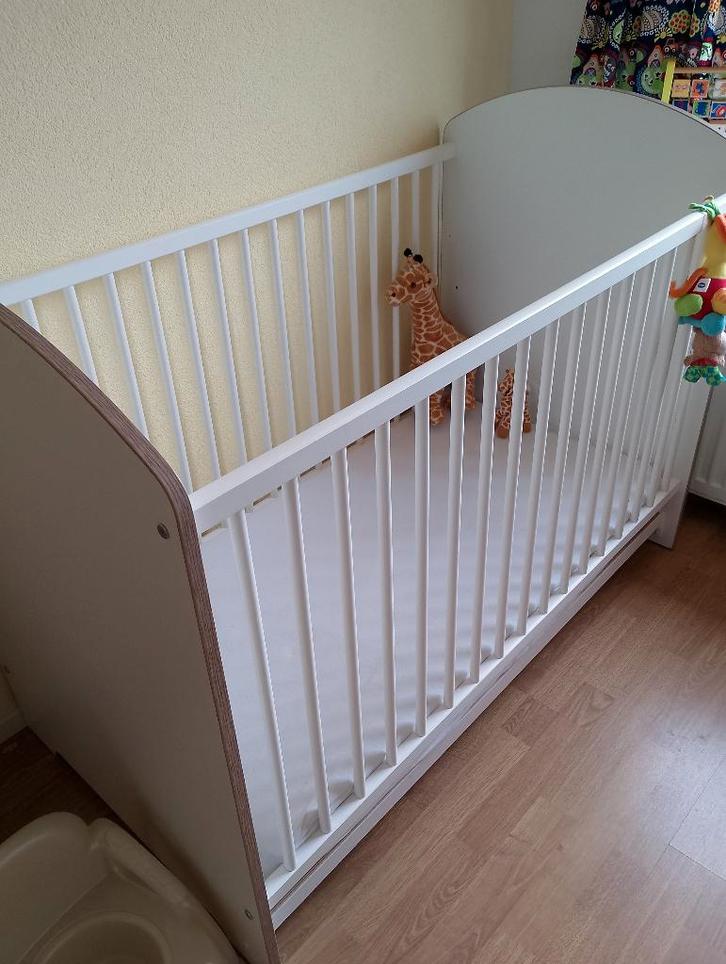 Kinderledikant, Kinderen en Baby's, Kinderkamer | Bedden, Gebruikt, Minder dan 140 cm, Minder dan 70 cm, Matras, Ophalen