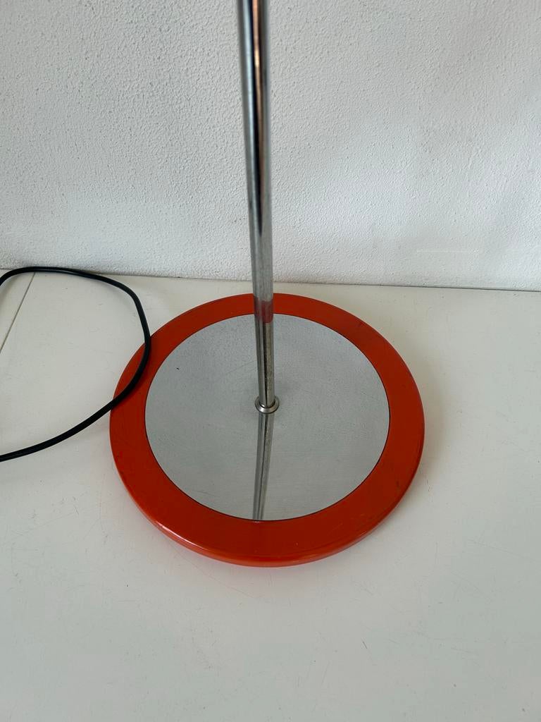 Vintage vloerlamp met twee oranje spots, Huis en Inrichting, Lampen | Vloerlampen, Ophalen of Verzenden, Gebruikt, Metaal, 150 tot 200 cm