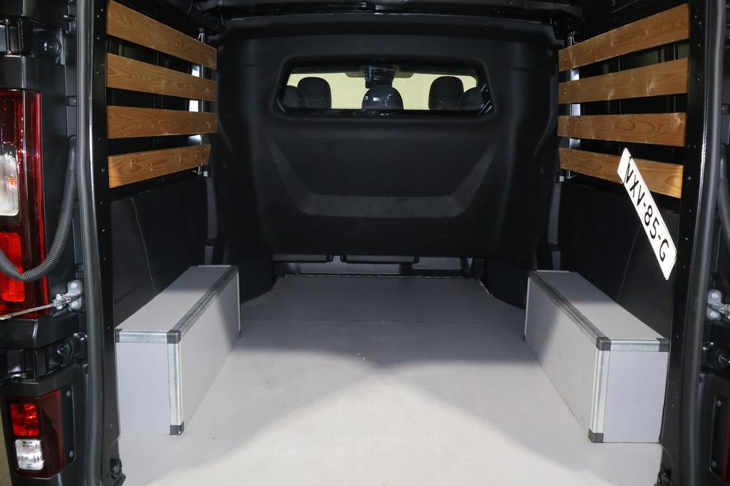 Nissan Primastar 2.0 dCi 170 pk L2 H1 DC Automaat (bj 2023), Auto's, Bestelauto's, Gebruikt, Euro 6, 4 cilinders, Zwart