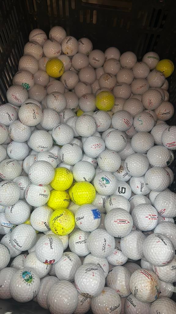 100 Titleist Trufeel Golfballen, Sport en Fitness, Golf, Ophalen of Verzenden, Zo goed als nieuw, Bal(len)