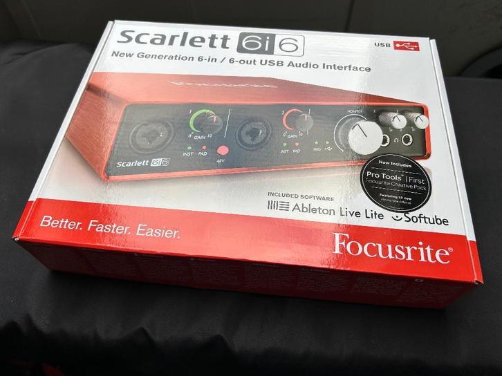Focusrite Scarlett 6i6 2nd Gen Audio Interface, Computers en Software, Geluidskaarten, Zo goed als nieuw, Extern, Ophalen of Verzenden