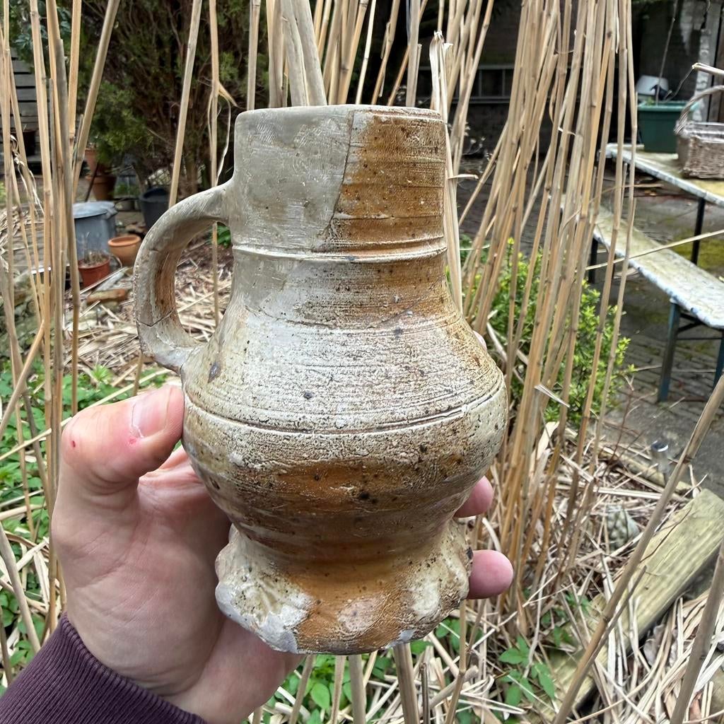 Bodemvondst Delft - Raeren kruikje gerestaureerd, Ophalen of Verzenden