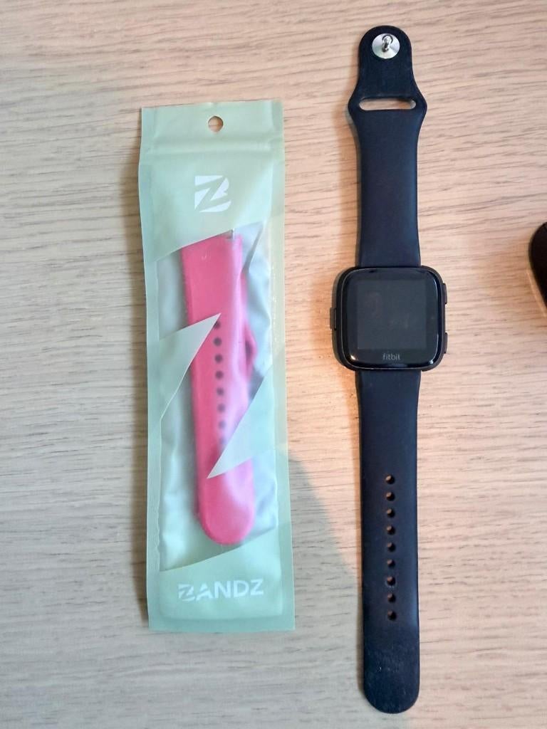 Fitbit Versa, Ophalen, Stappen, Zwart, Zo goed als nieuw