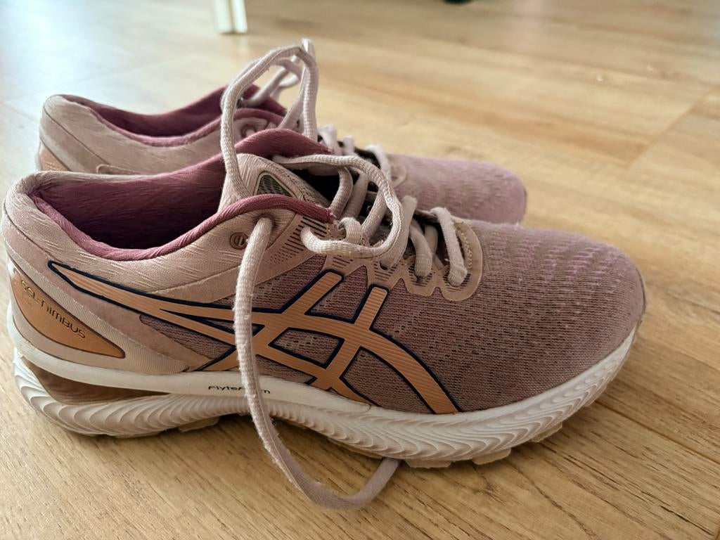 ASICS GEL-NIMBUS 22 hardloopschoenen dames, Sportschoenen, Ophalen of Verzenden, Roze, Gedragen