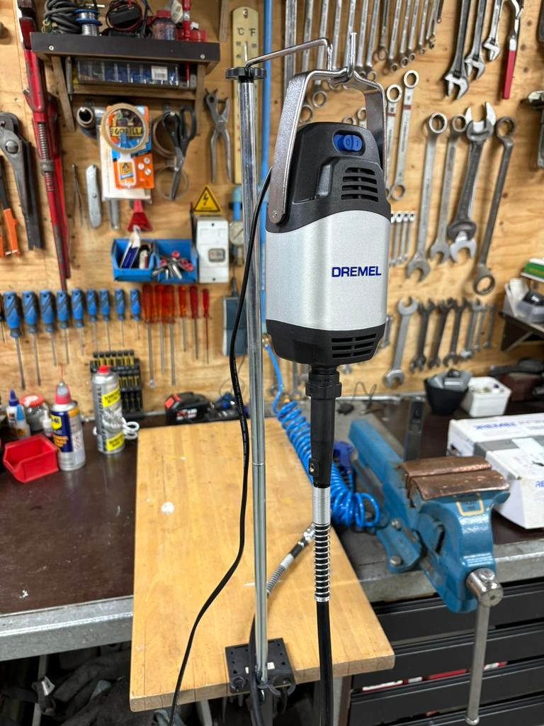 Dremel standaard voor hangmotor, Doe-het-zelf en Verbouw, Gereedschap | Overige machines, Ophalen of Verzenden, Zo goed als nieuw