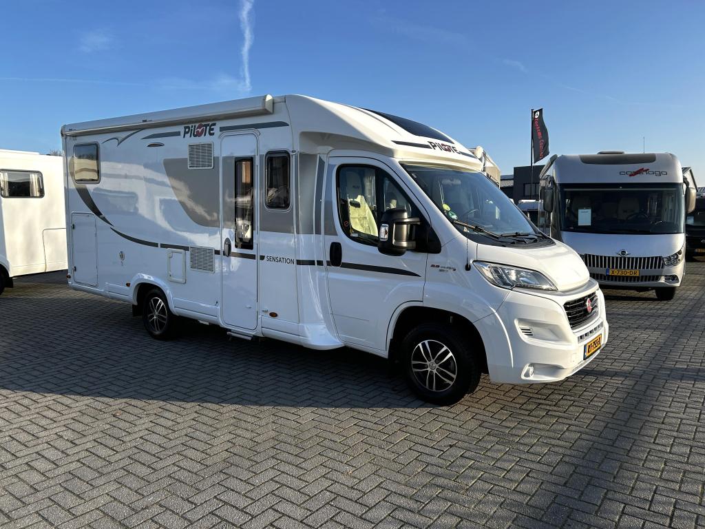 Pilote Sensation 700 P Lengte bedden/Euro-6/2018/XL-garage, Caravans en Kamperen, Campers, Fiat, Pilote, Bedrijf, Tot en met 3
