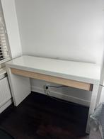 Wit Bereau Met Glazen Plaat, Huis en Inrichting, Bureaus, Ophalen, Zo goed als nieuw