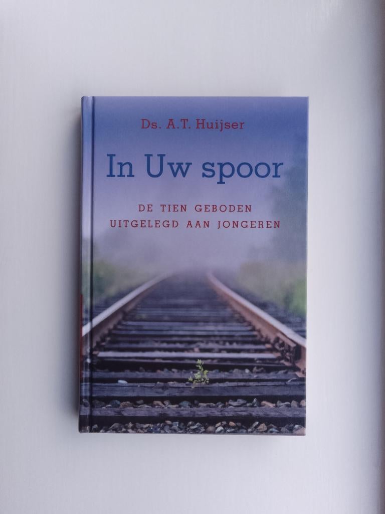 In Uw spoor - ds. A.T. Huijser, A.T. Huijser, Christendom | Protestants, Ophalen of Verzenden, Zo goed als nieuw