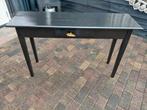 Zwart houten sidetable met 1 lade., Ophalen, 100 tot 150 cm, Grenenhout, 25 tot 50 cm