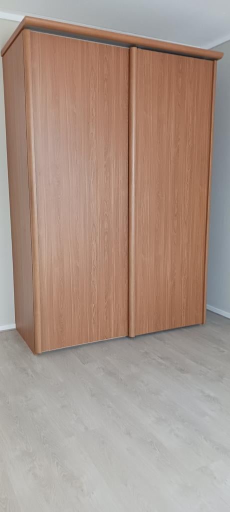 Stevige kledingkast met schuifdeuren - compleet, Met deur(en), Gebruikt, 200 cm of meer, 150 tot 200 cm