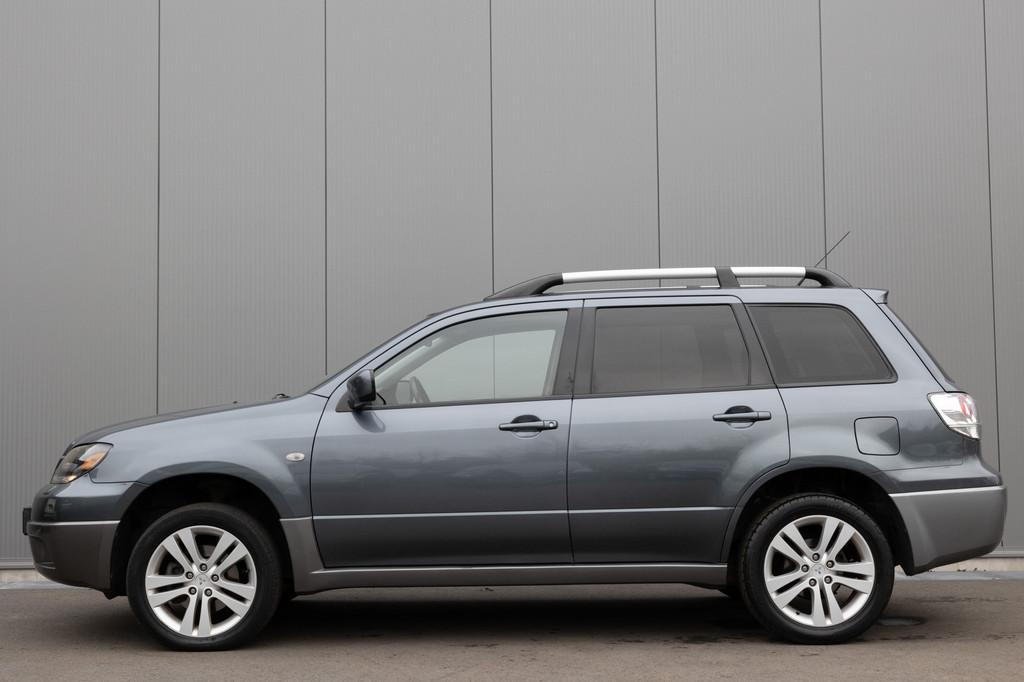 Mitsubishi Outlander 2.4 Sport | 4WD | PANO | TREKHAAK, Auto's, Mitsubishi, Automaat, 4 cilinders, 1535 kg, Bedrijf