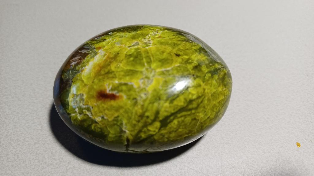 Opaalsteen gepolijst Madagascar #collectie #verzameling, Ophalen of Verzenden, Mineraal