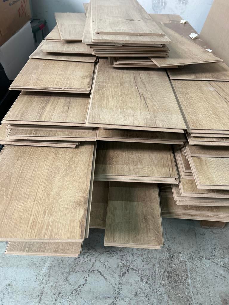 Mooi laminaat met houtnerfineren 60m2, Doe-het-zelf en Verbouw, Vloerdelen en Plavuizen, Gebruikt, 50 tot 150 cm, Ophalen of Verzenden