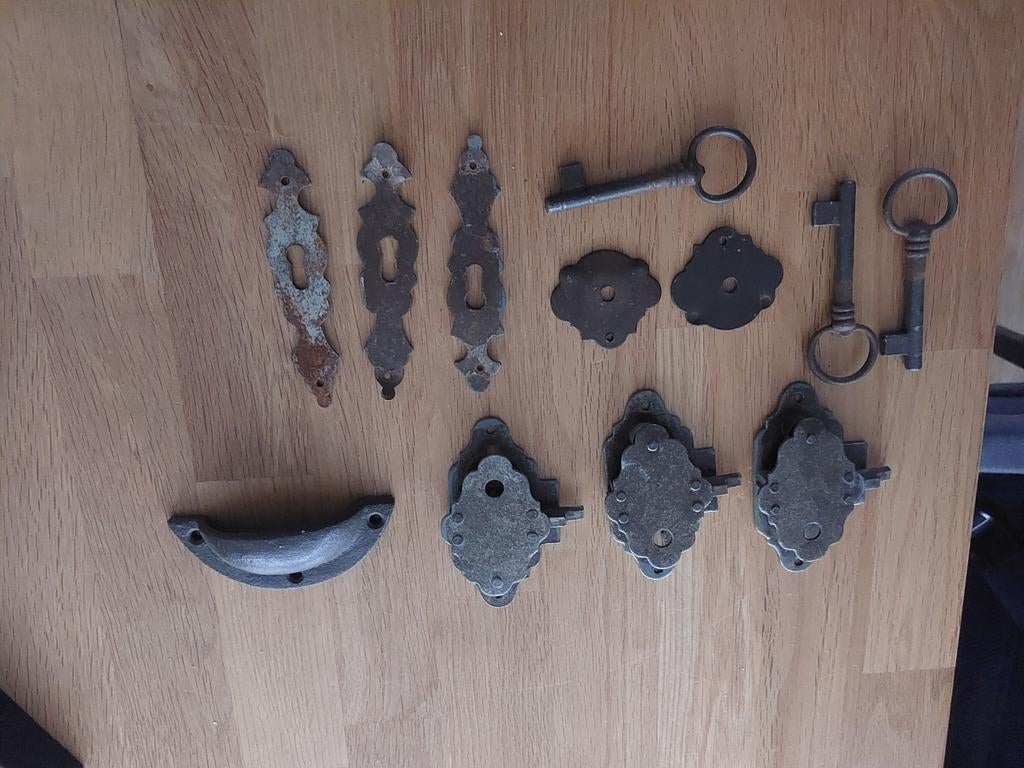 Beslag deurtjes, Ophalen of Verzenden