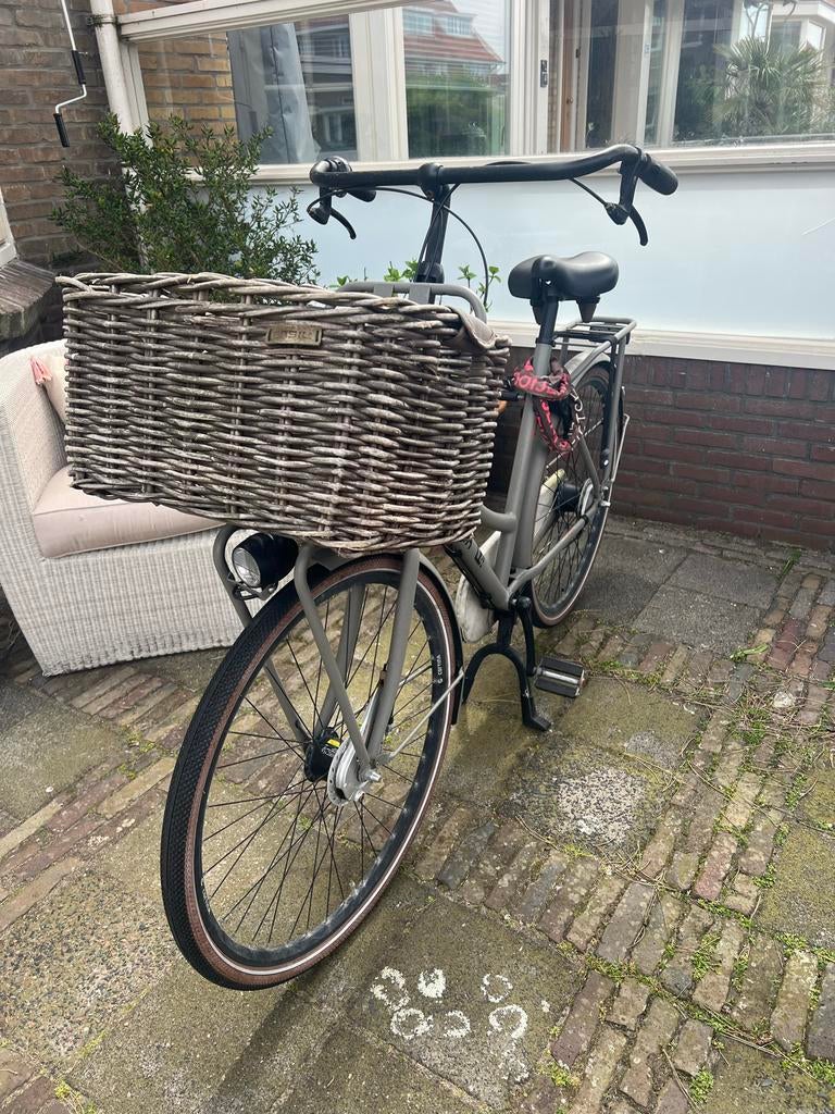 Cortina L4 damesfiets met 7 versnellingen, Fietsen en Brommers, Fietsen | Dames | Damesfietsen, Velgrem, Versnellingen, Ophalen