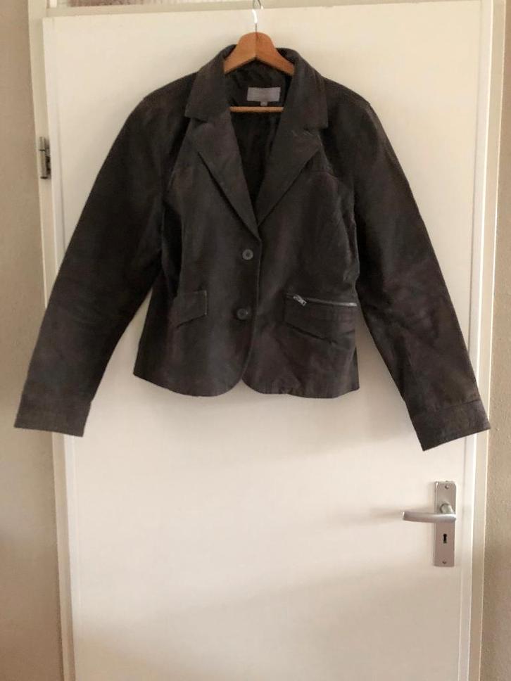 Te koop goede jassen., Kleding | Dames, Jassen | Winter, Zo goed als nieuw, Overige kleuren, Ophalen of Verzenden