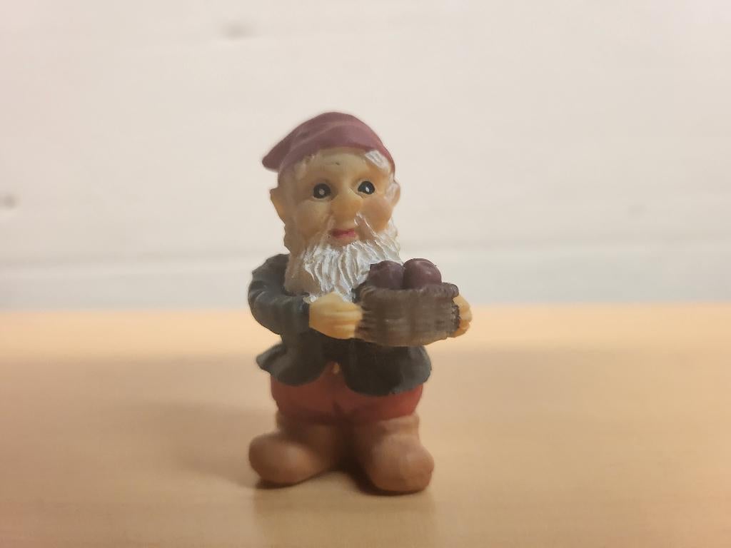 Kabouter tje.                 Steen., Ophalen of Verzenden