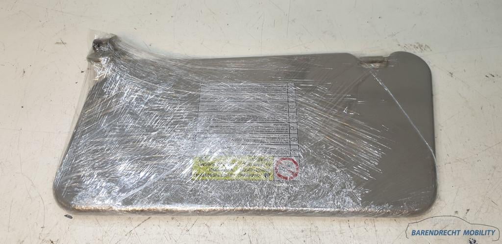 Zonneklep rechts Agila B / Splash Suzuki Opel passagierskant, Auto-onderdelen, Gebruikt, Bahnhofsplatz 1
65423  Russelsheim am Main, DE