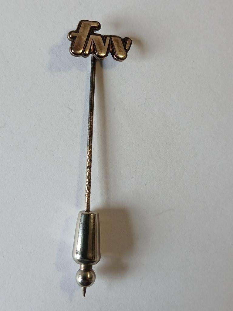 Jubileum speld pin FNV, Ophalen of Verzenden, Zo goed als nieuw, Merk, Speldje of Pin