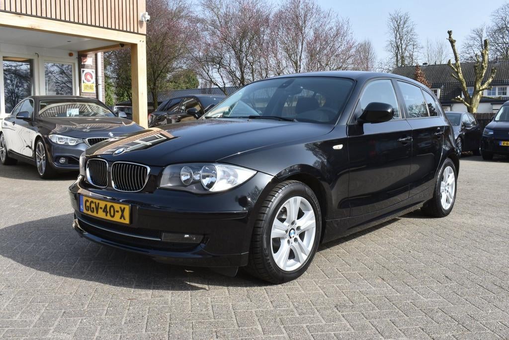 BMW 1-serie 116i, 1-Serie, 4 cilinders, 4 stoelen, 1200 kg