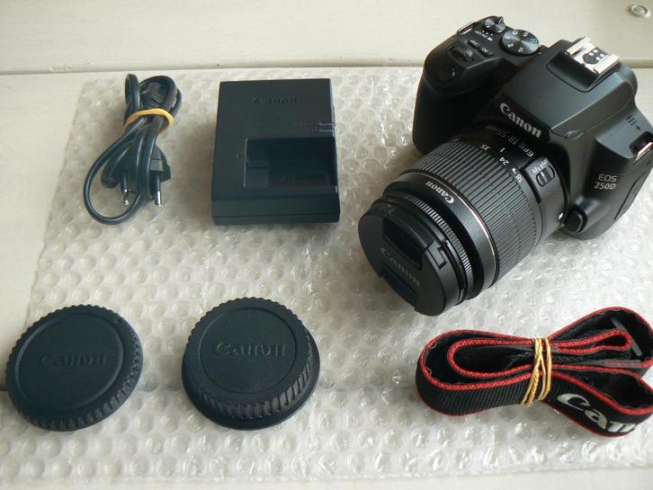 Canon 250D met 18-55mm lens. Meer Canon te koop!, Audio, Tv en Foto, Fotocamera's Digitaal, Zo goed als nieuw, Spiegelreflex, Canon