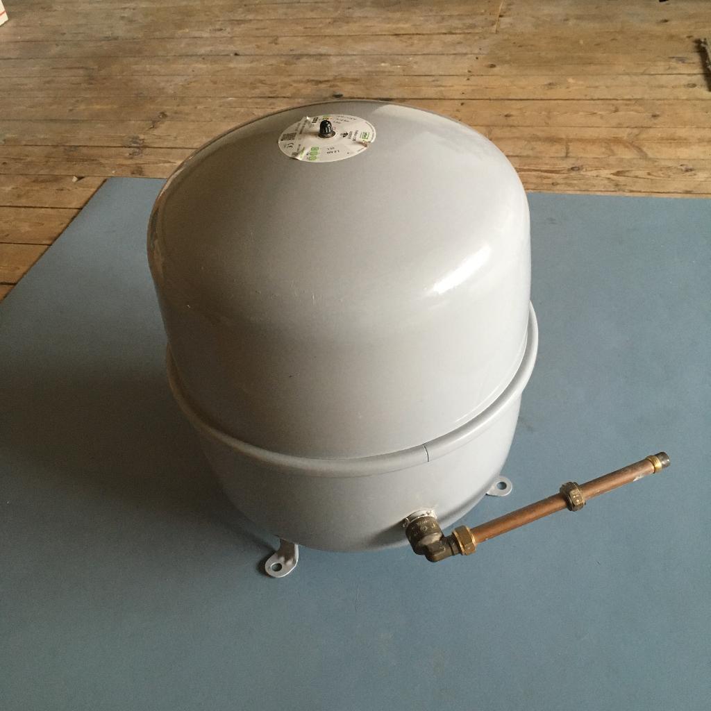 Reflex expansievat N35, 30 tot 80 cm, Gebruikt, Cv-ketel of Combi-ketel, Minder dan 60 cm