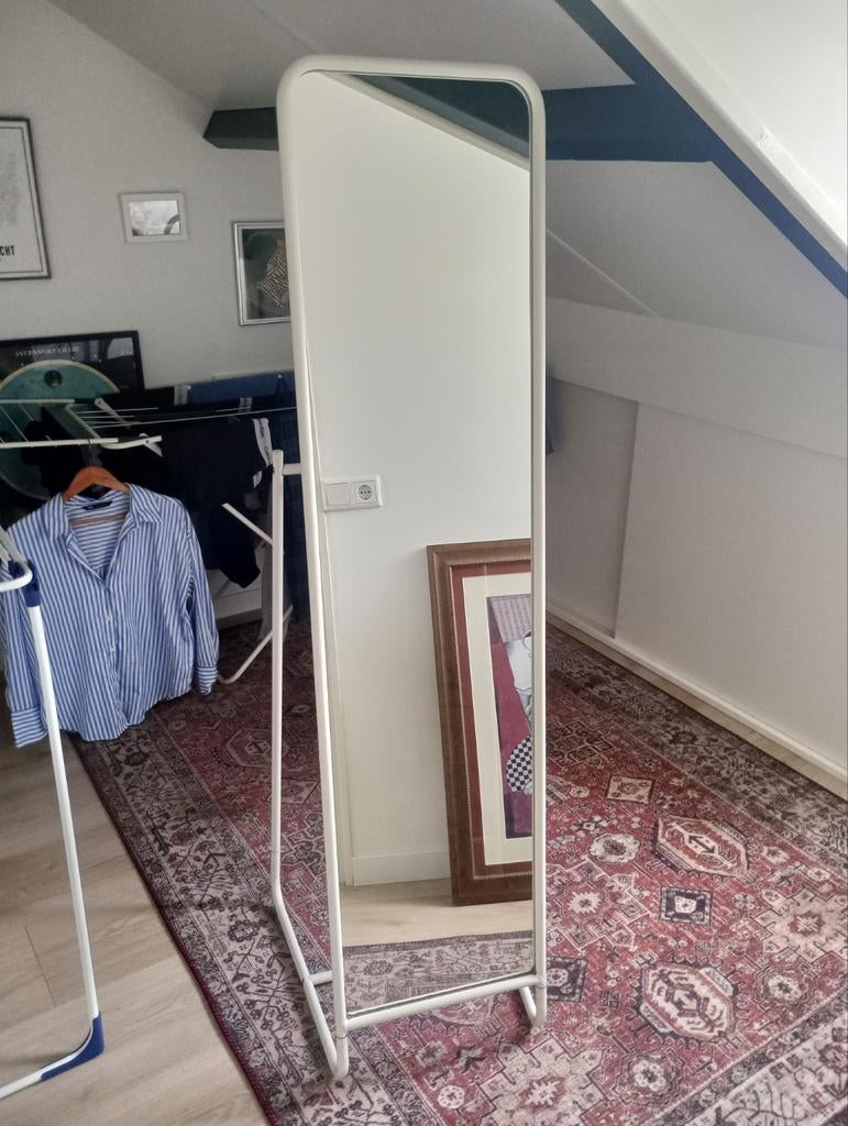 Spiegel staand wit ikea, Huis en Inrichting, Woonaccessoires | Spiegels, Ophalen, Zo goed als nieuw, Rechthoekig, Minder dan 50 cm
