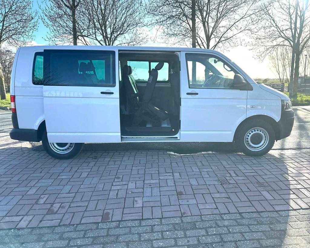 Volkswagen Transporter Kombi 2.0 TDI L2H1 BlueMotion 3 + 3 +, Auto's, Voorwielaandrijving, Euro 5, Gebruikt, 241 €/maand