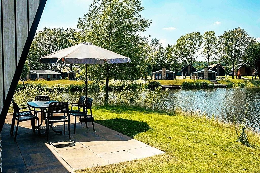 Last minute vakantiehuis aan het water (6 pers), Kampen., Aan meer of rivier, 6 personen, 3 slaapkamers, Overijssel