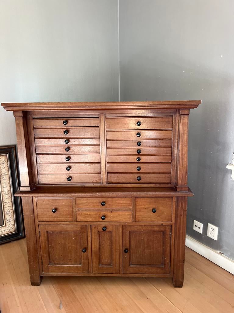 Antieke tandarts- kast met veel opbergruimte, Antiek en Kunst, Ophalen