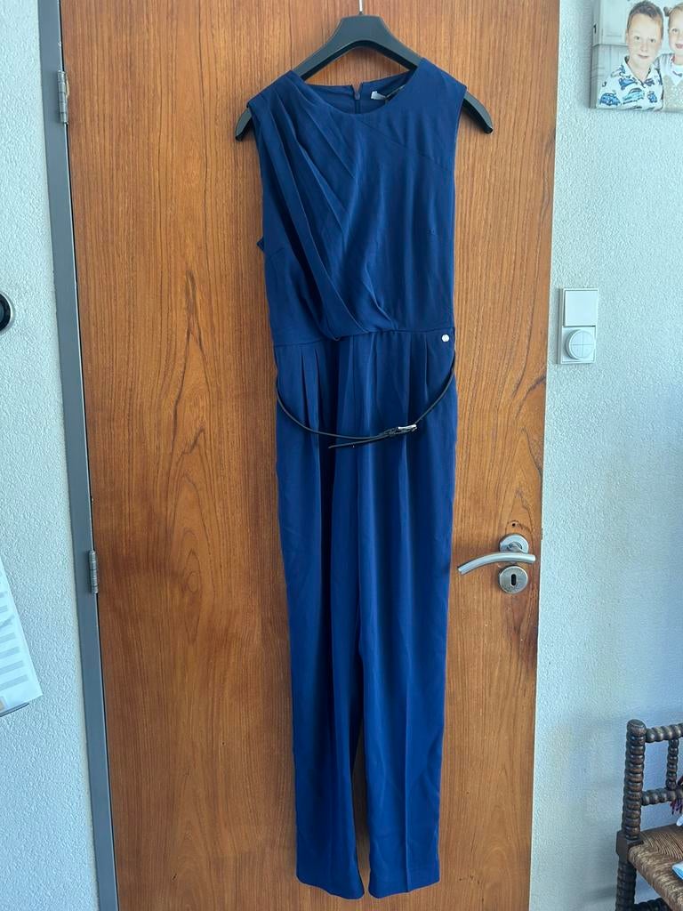 Jumpsuite blinde rits elegant en romantisch nieuw, Kleding | Dames, Jumpsuits, Ophalen of Verzenden, Zo goed als nieuw, Maat 38/40 (M)